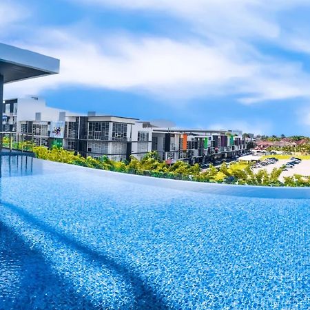 Cat City Mediterranean Theme City&Pool View Homestay 貓城地中海主題城市泳池風景民宿 Kuching Extérieur photo