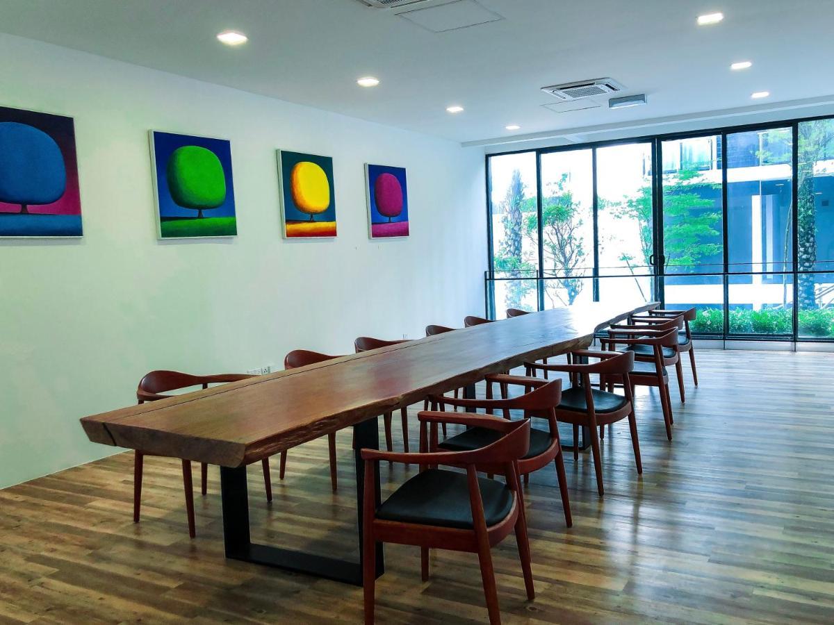 Cat City Mediterranean Theme City&Pool View Homestay 貓城地中海主題城市泳池風景民宿 Kuching Extérieur photo