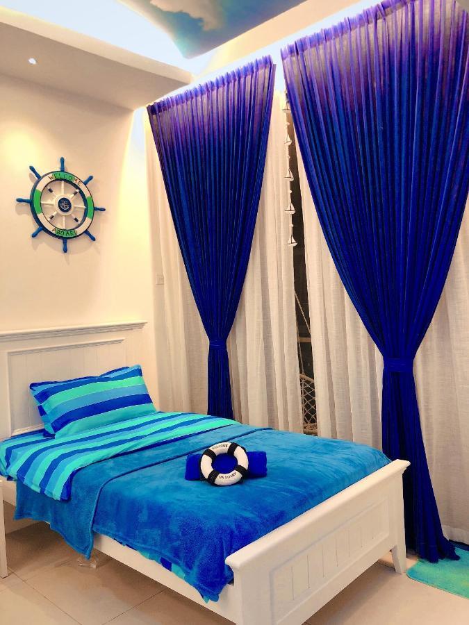 Cat City Mediterranean Theme City&Pool View Homestay 貓城地中海主題城市泳池風景民宿 Kuching Extérieur photo